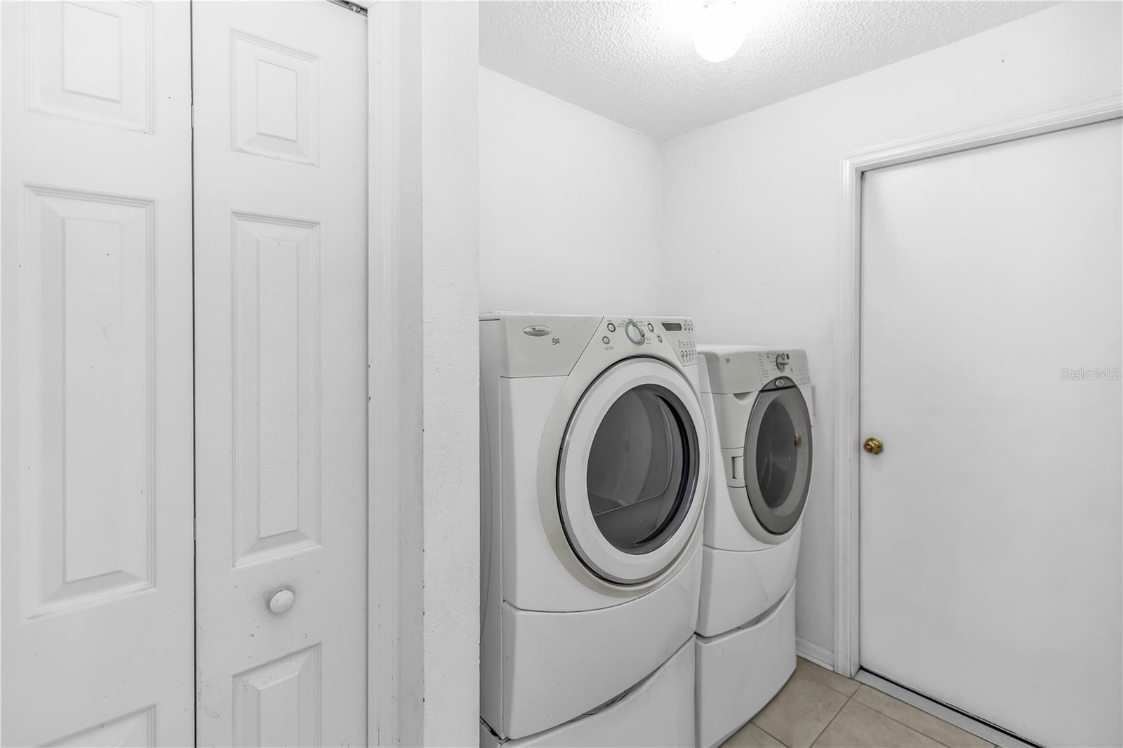 Image 17 of 25 For 1840 Howland Boulevard