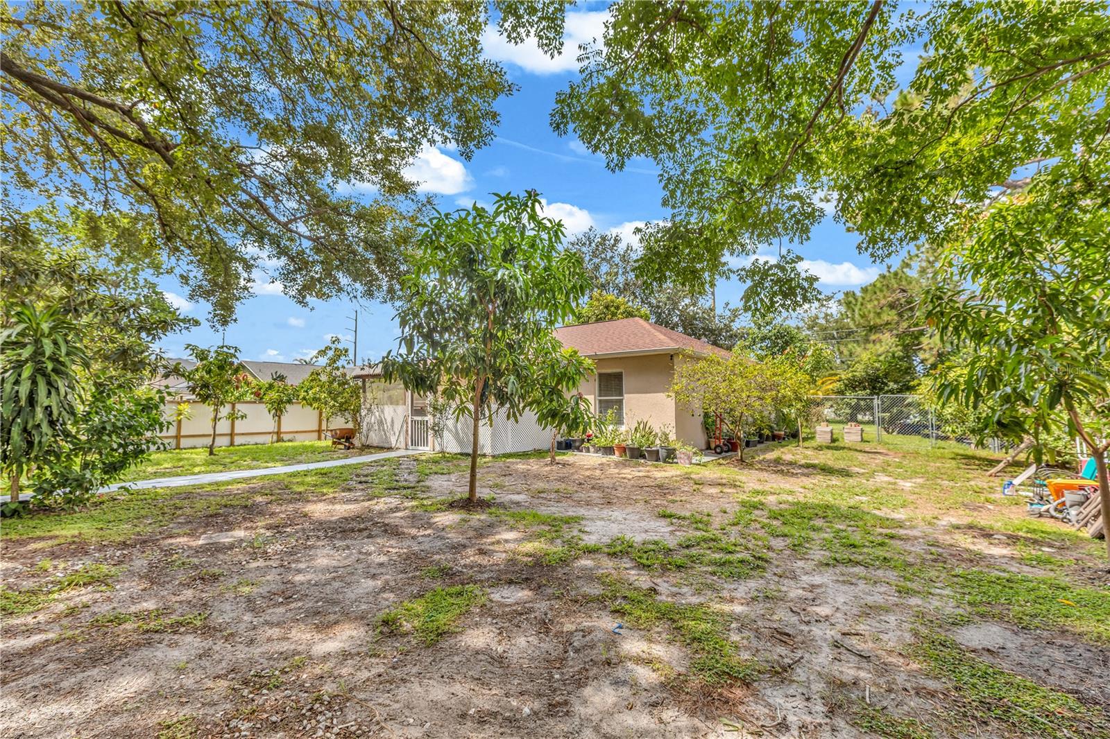 Image 21 of 25 For 1840 Howland Boulevard