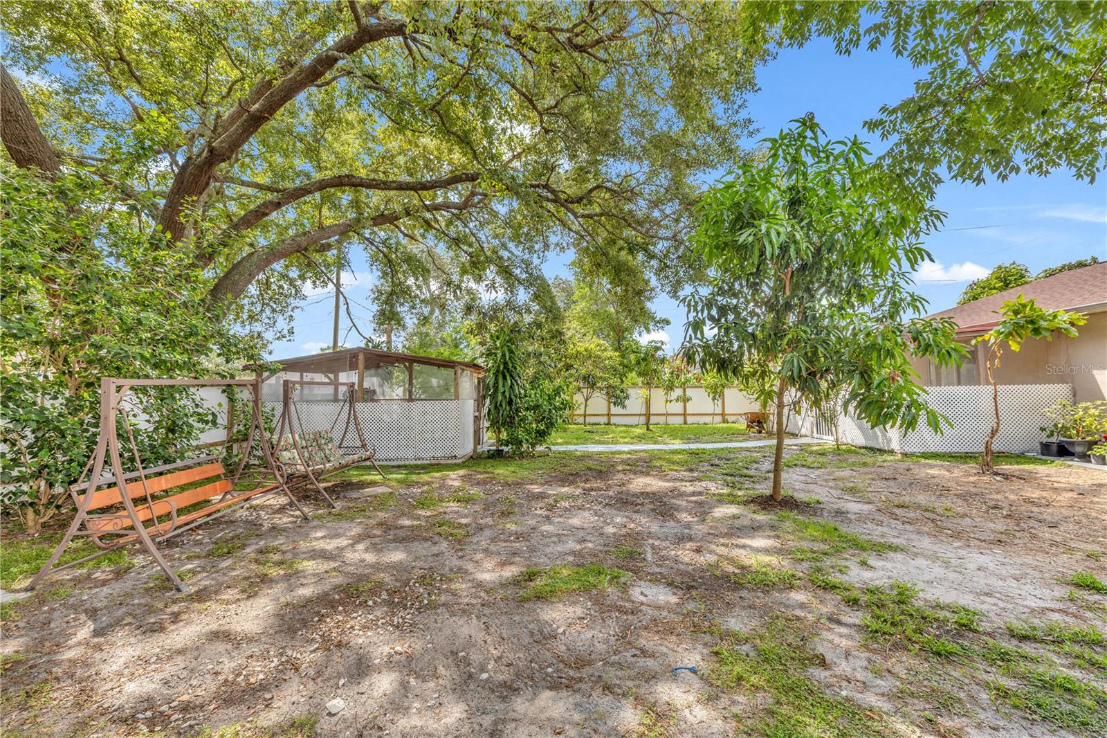 Image 22 of 25 For 1840 Howland Boulevard
