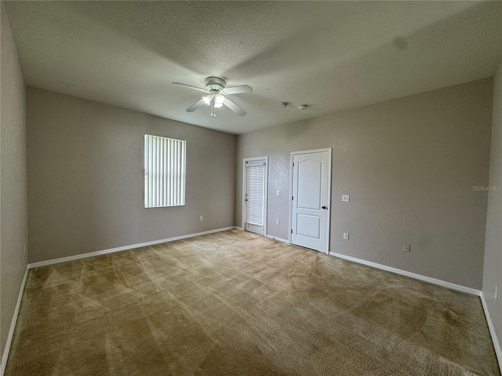 Image 4 of 5 For 1419 Bluff Loop
