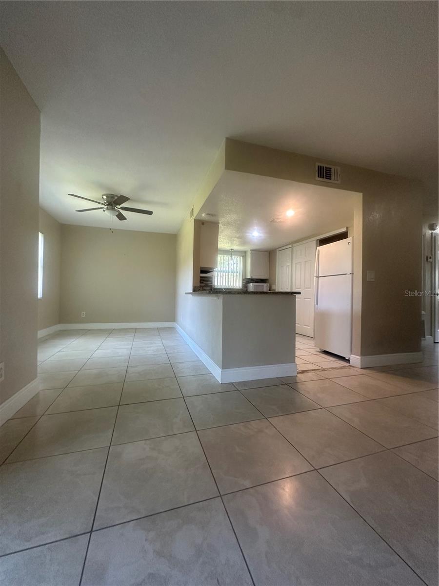 Image 3 of 13 For 9910 Turf Way Ge