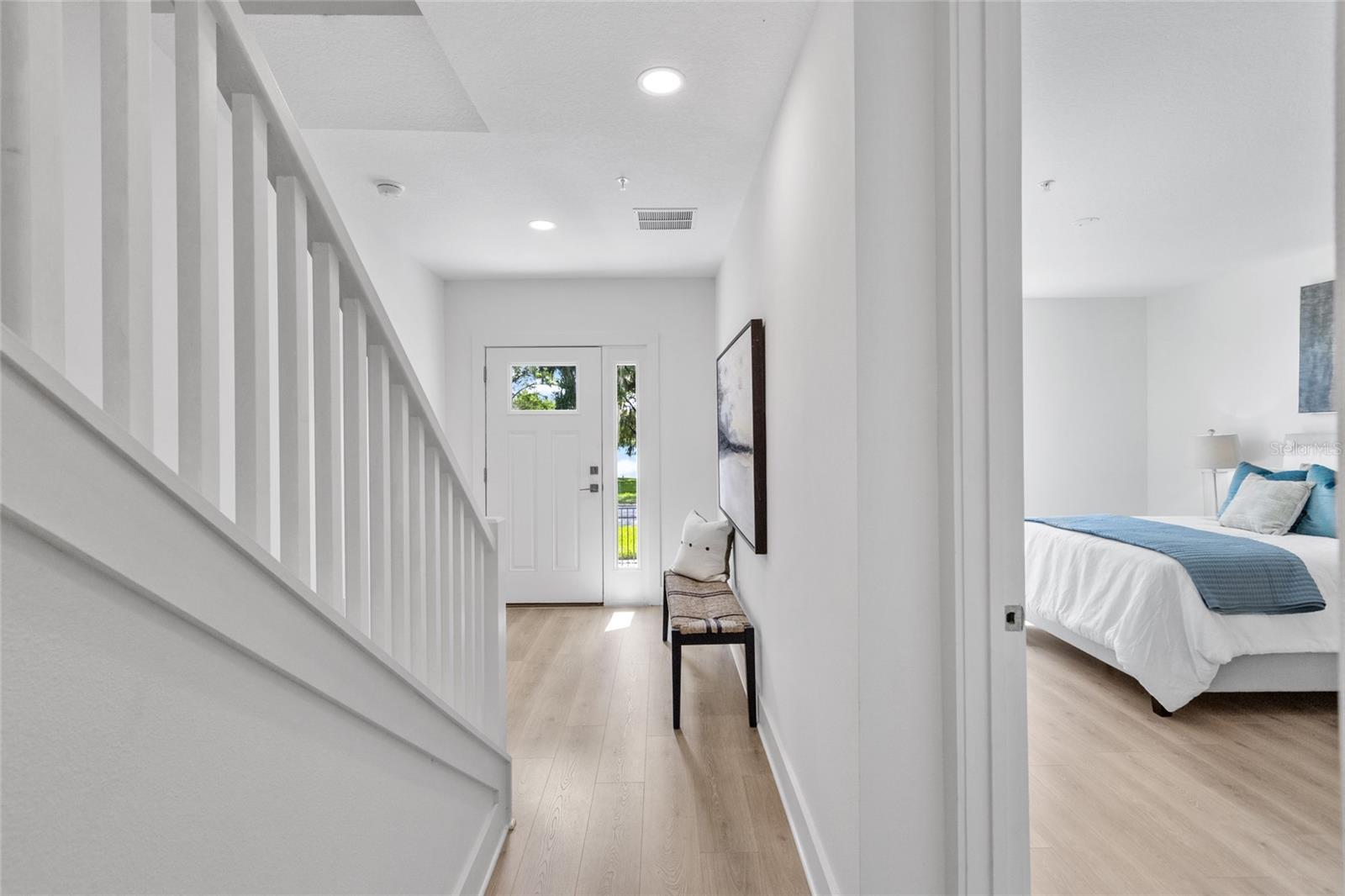 Image 26 of 33 For 218 Park Lake Street Avenue 12