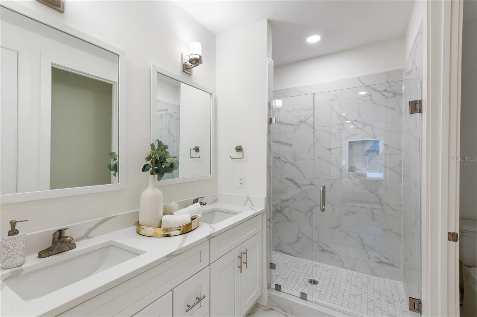 Image 15 of 27 For 758 Highland Avenue 11