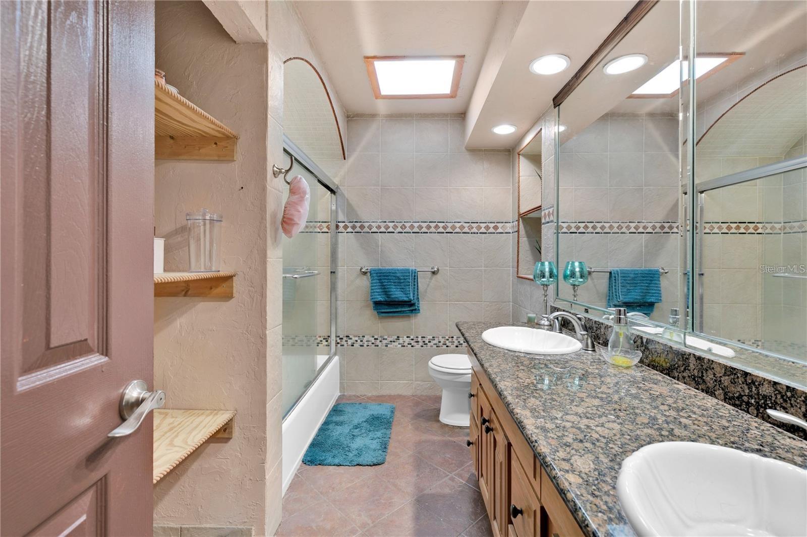 Image 13 of 29 For 2648 Hemlock Court