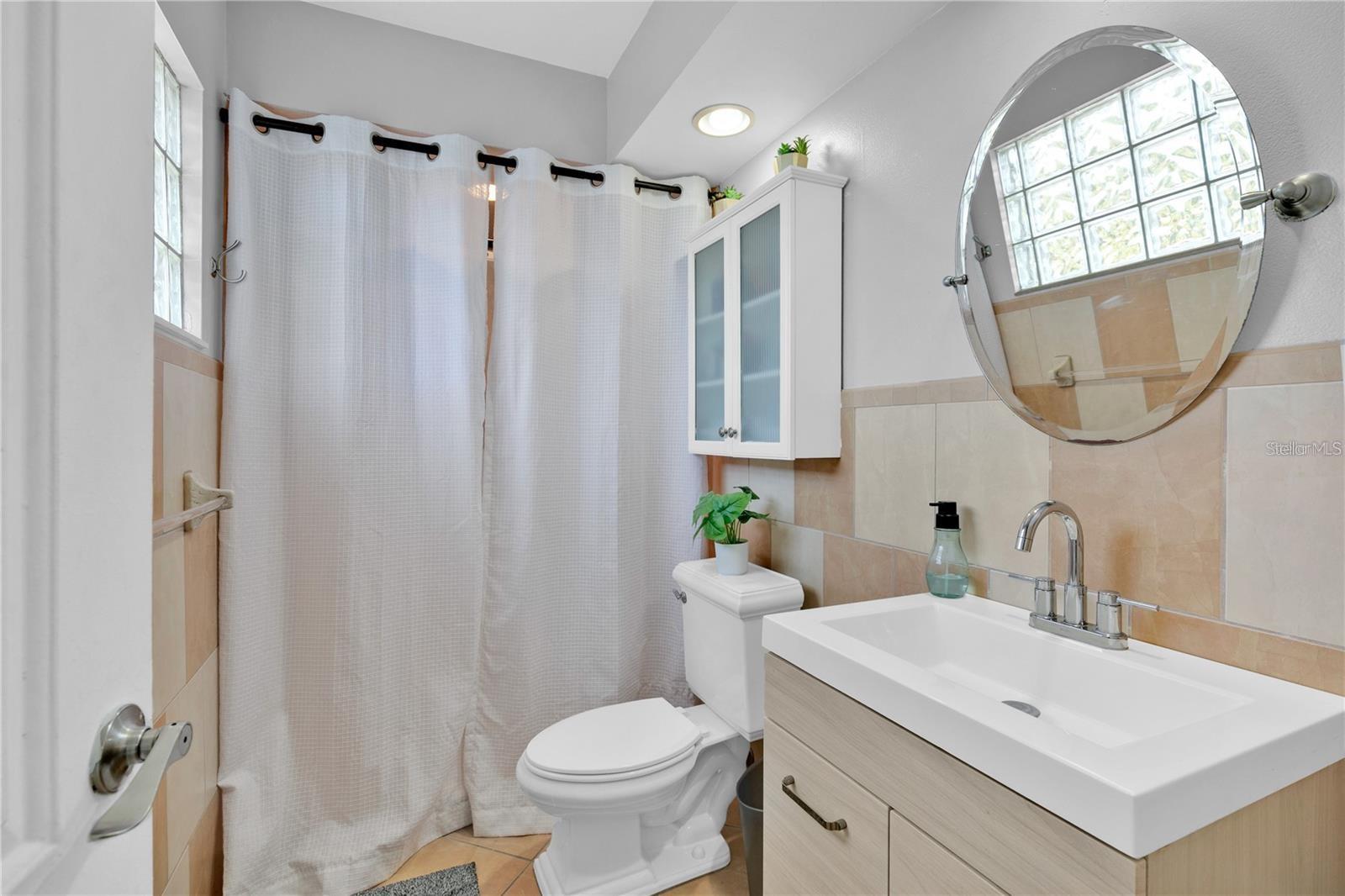 Image 16 of 29 For 2648 Hemlock Court