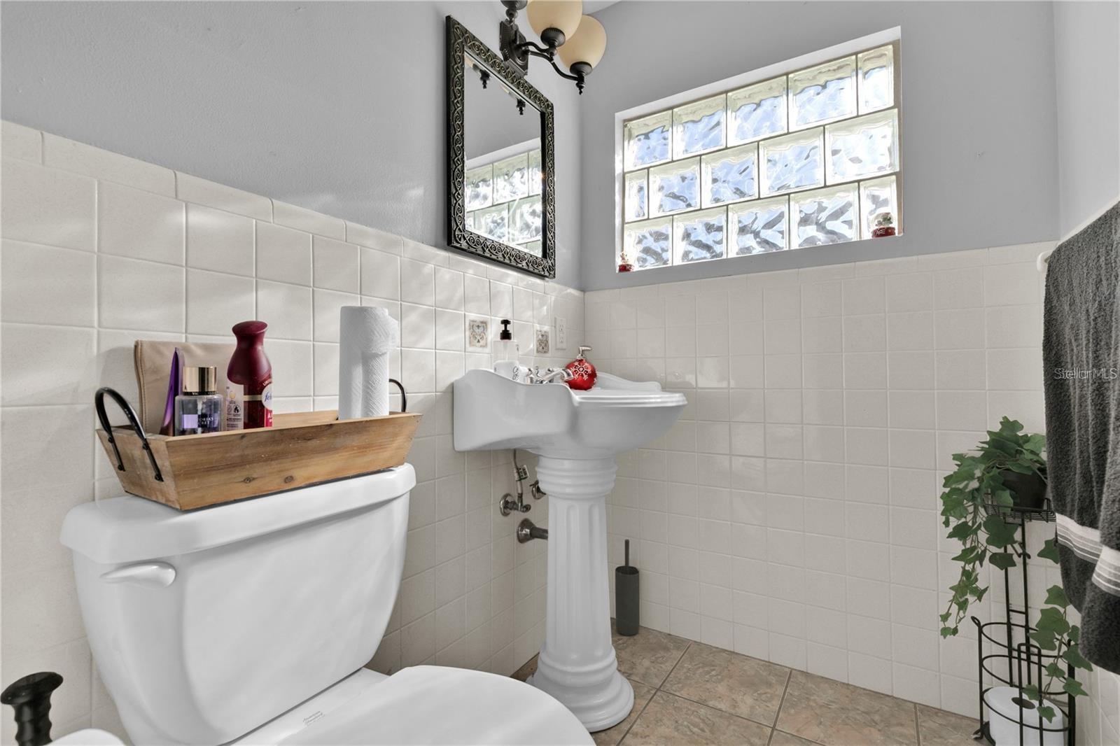 Image 20 of 29 For 2648 Hemlock Court