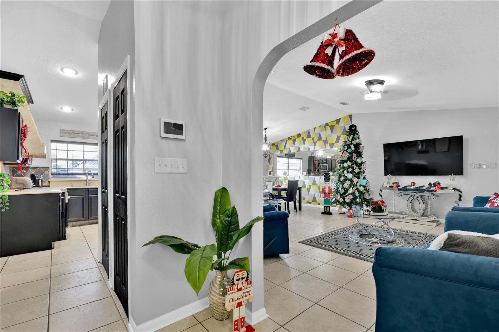Image 7 of 29 For 2648 Hemlock Court