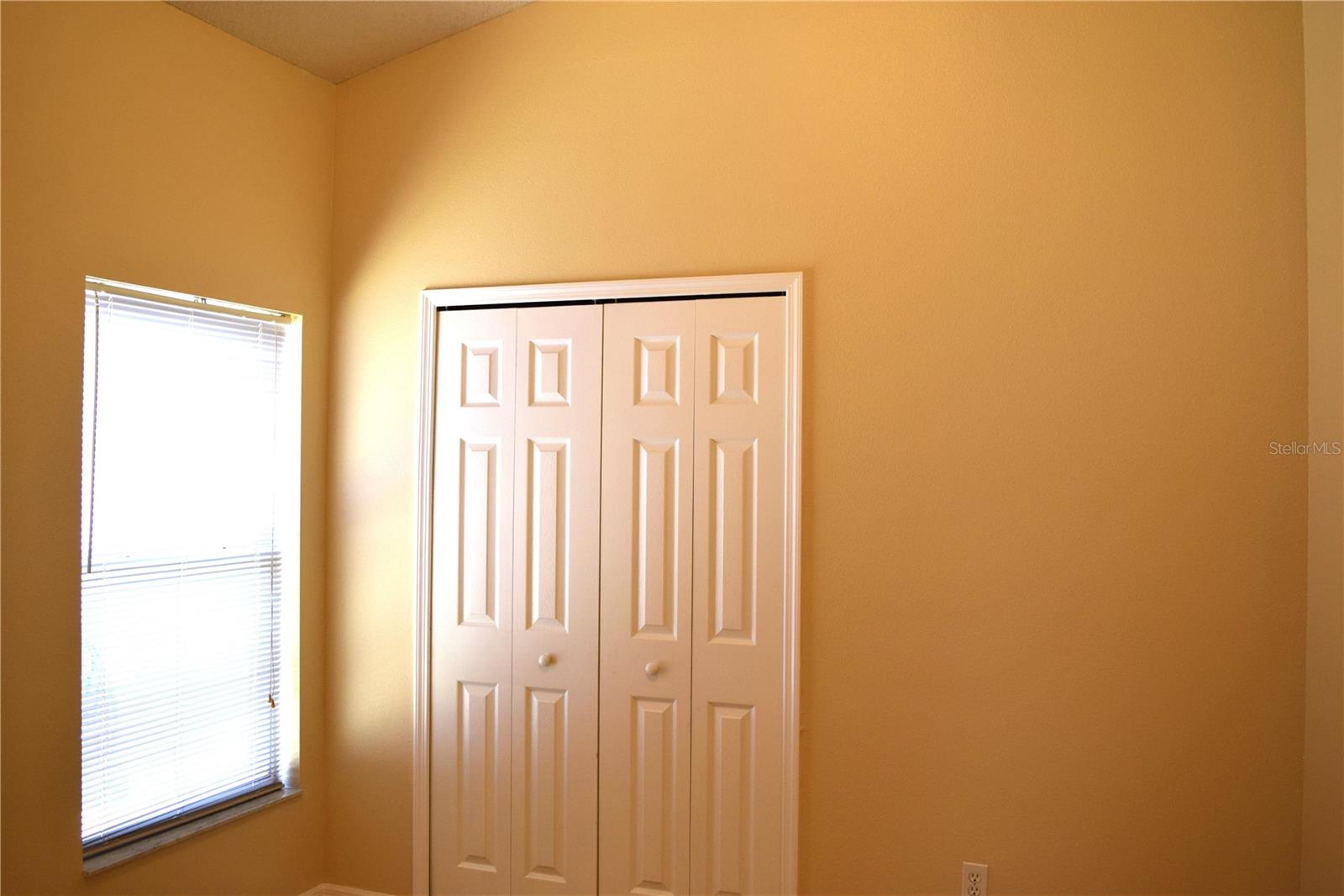 Image 11 of 16 For 1714 Fox Glen Court