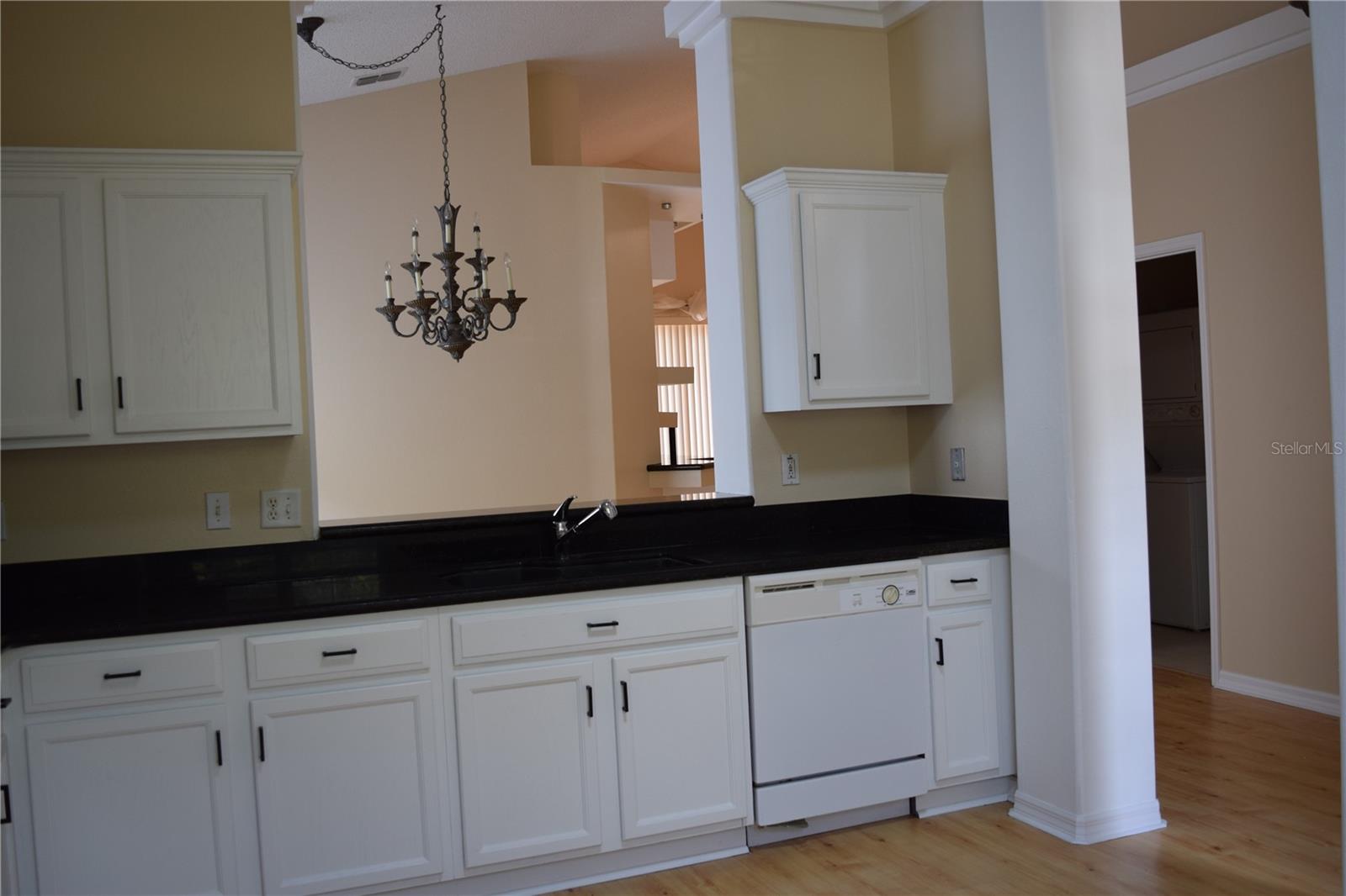 Image 5 of 16 For 1714 Fox Glen Court