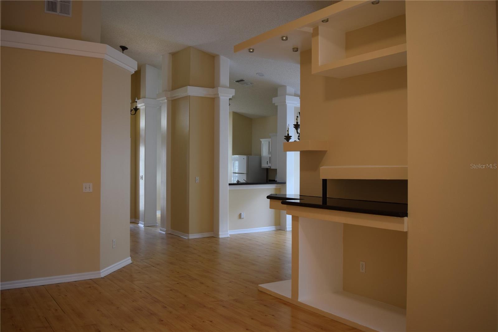 Image 7 of 16 For 1714 Fox Glen Court