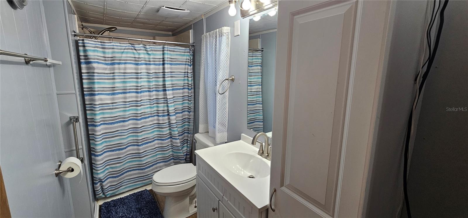 Image 14 of 29 For 264 Temple Circle S