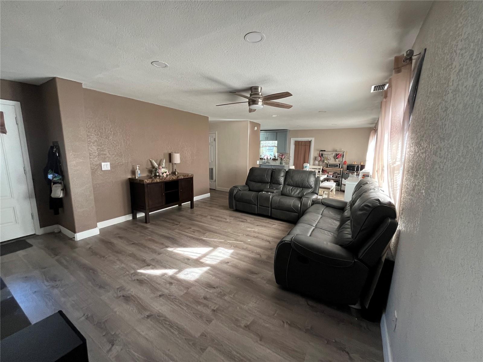 Image 17 of 18 For 8445 Quisqualis Drive