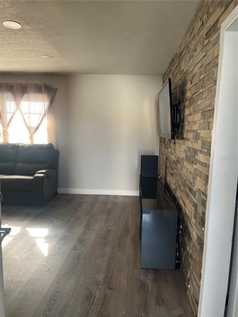 Image 9 of 18 For 8445 Quisqualis Drive