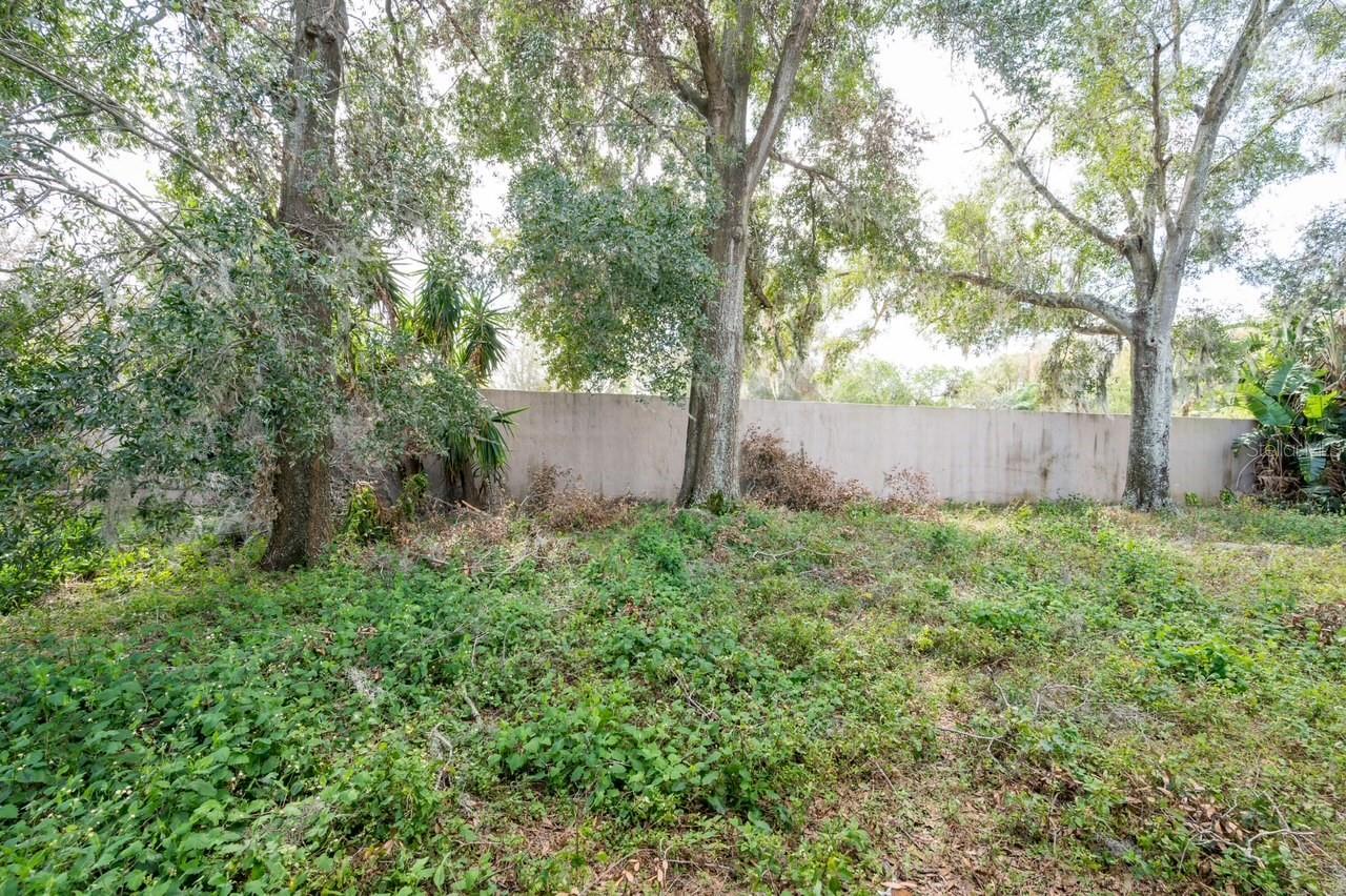 Image 11 of 23 For 3122 Reseda Court