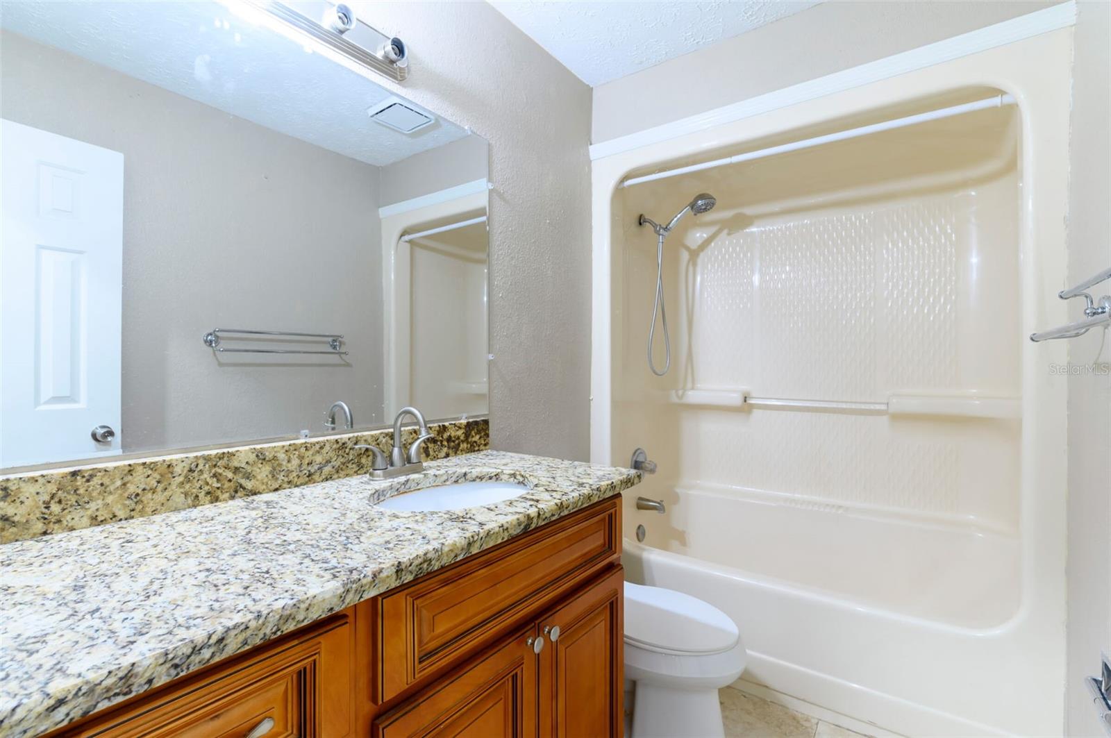 Image 12 of 23 For 3122 Reseda Court