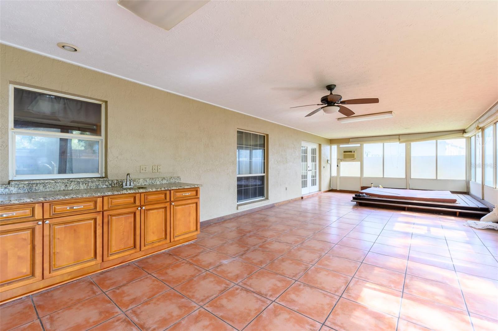 Image 22 of 23 For 3122 Reseda Court