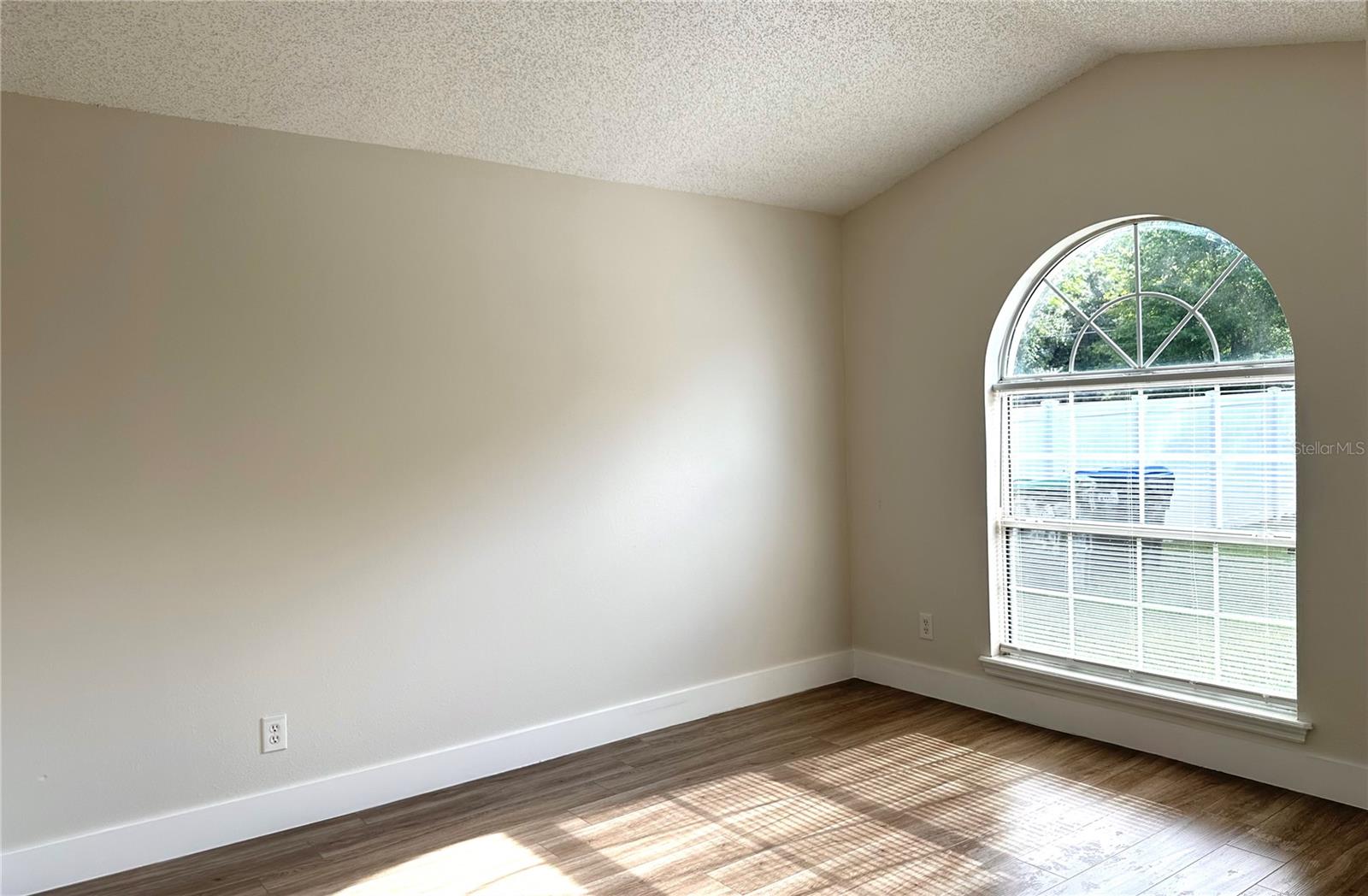 Image 4 of 25 For 1758 Clarcona Road