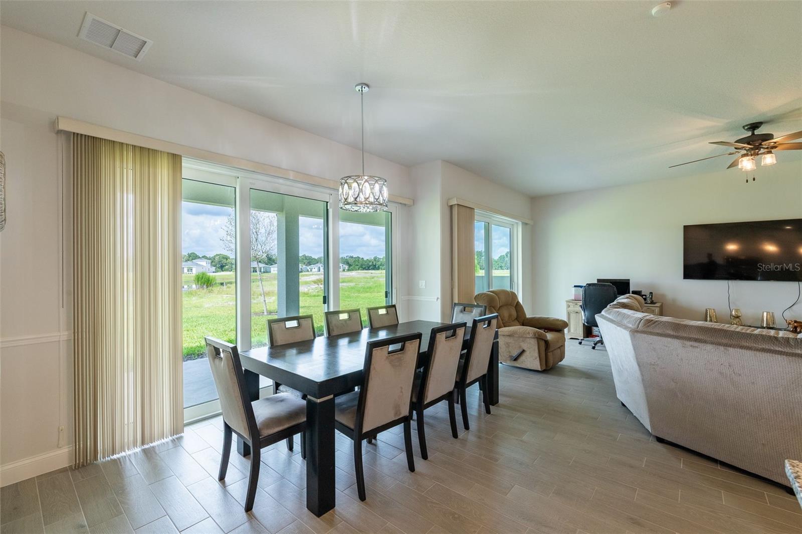 Image 12 of 28 For 954 Megano Boulevard