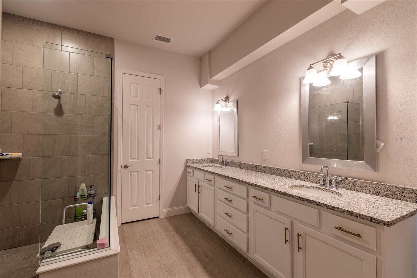 Image 15 of 28 For 954 Megano Boulevard