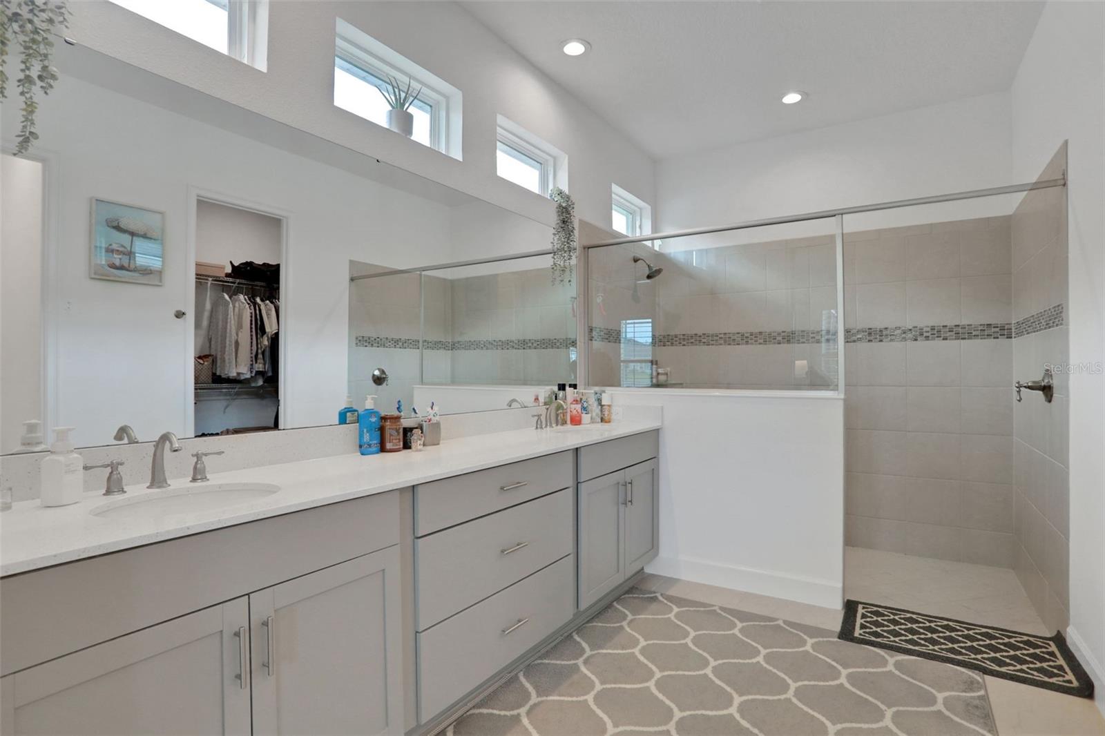 Image 23 of 43 For 402 Aquamarine Way