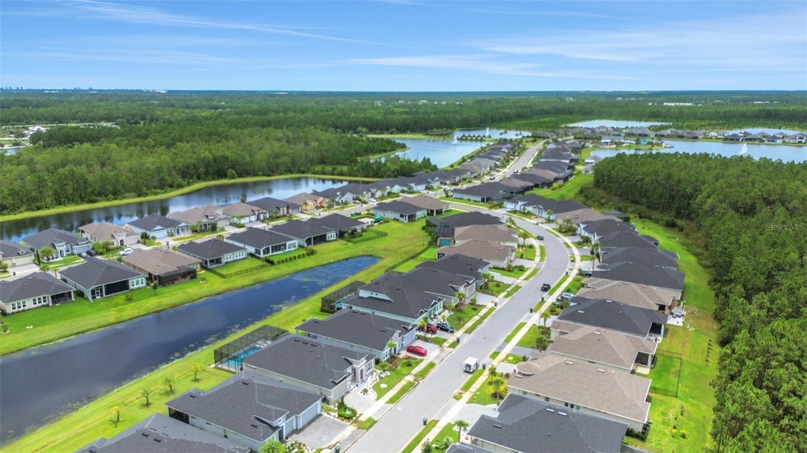 Image 35 of 43 For 402 Aquamarine Way