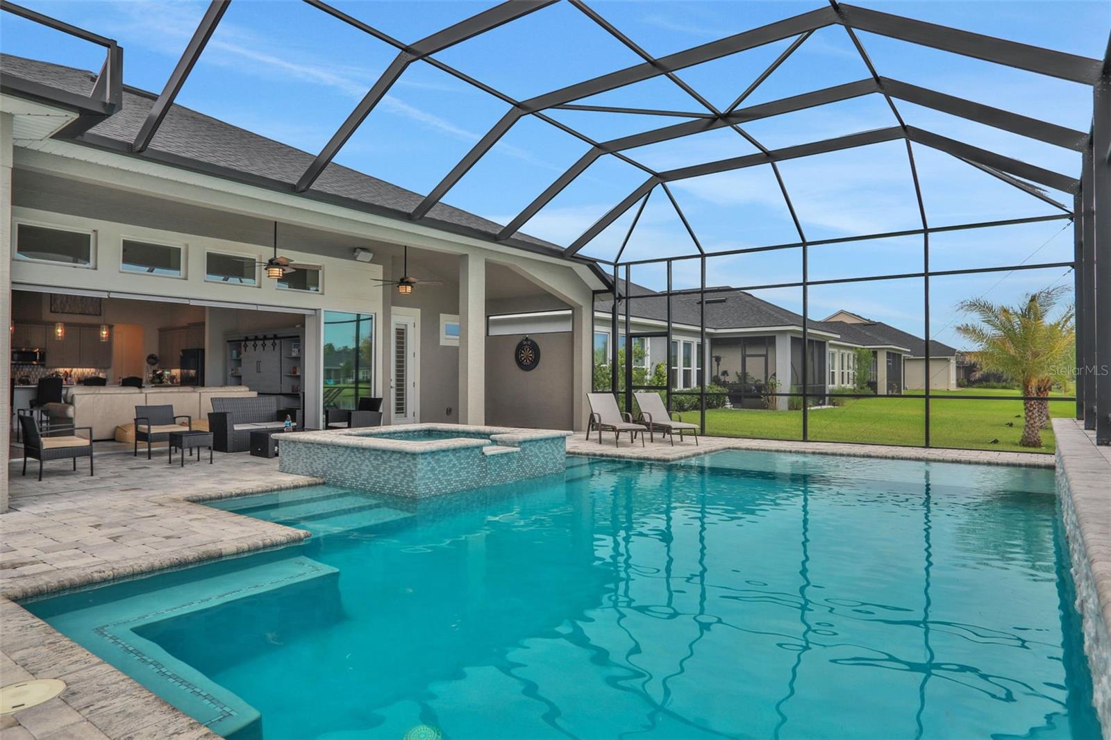 Image 4 of 43 For 402 Aquamarine Way
