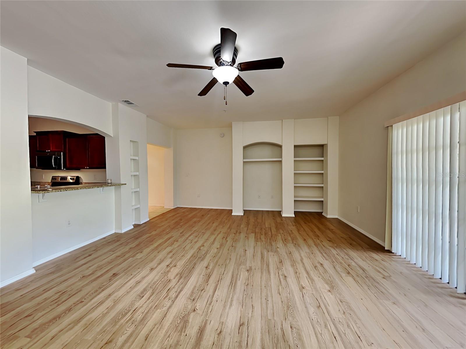 Image 3 of 15 For 114 Vista Verdi Circle 200