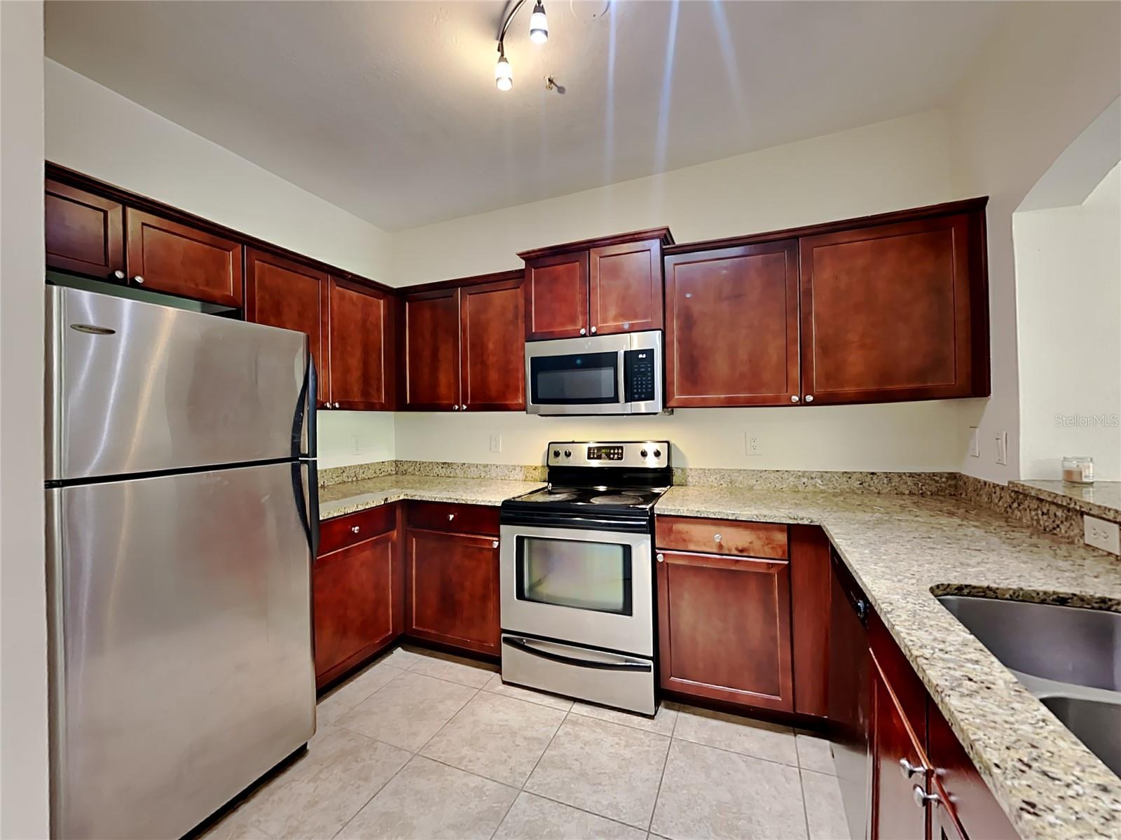 Image 4 of 15 For 114 Vista Verdi Circle 200