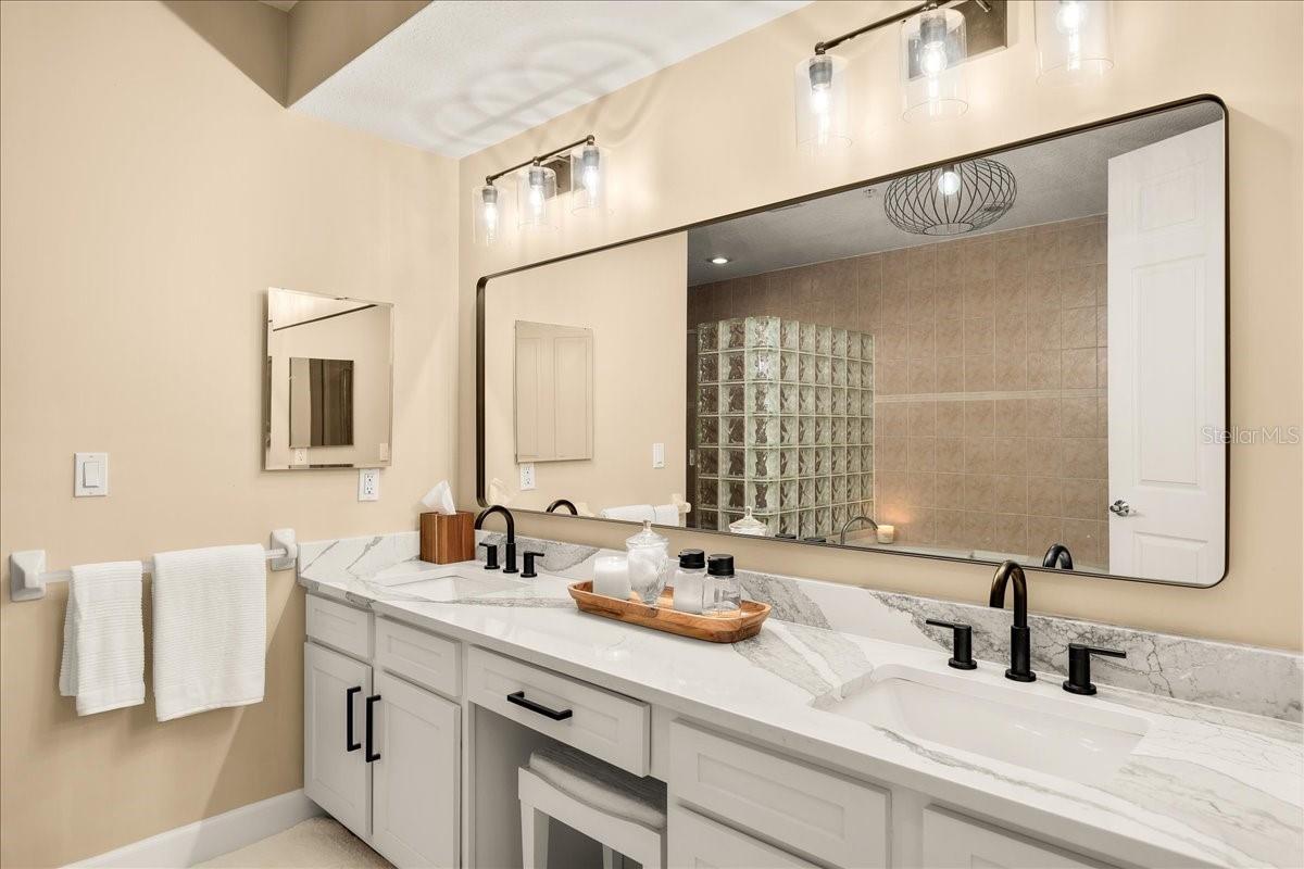 Image 13 of 22 For 2855 Atlantic Avenue 304