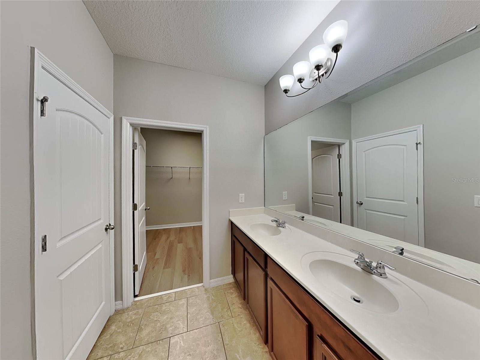 Image 10 of 21 For 1574 Softshell Street