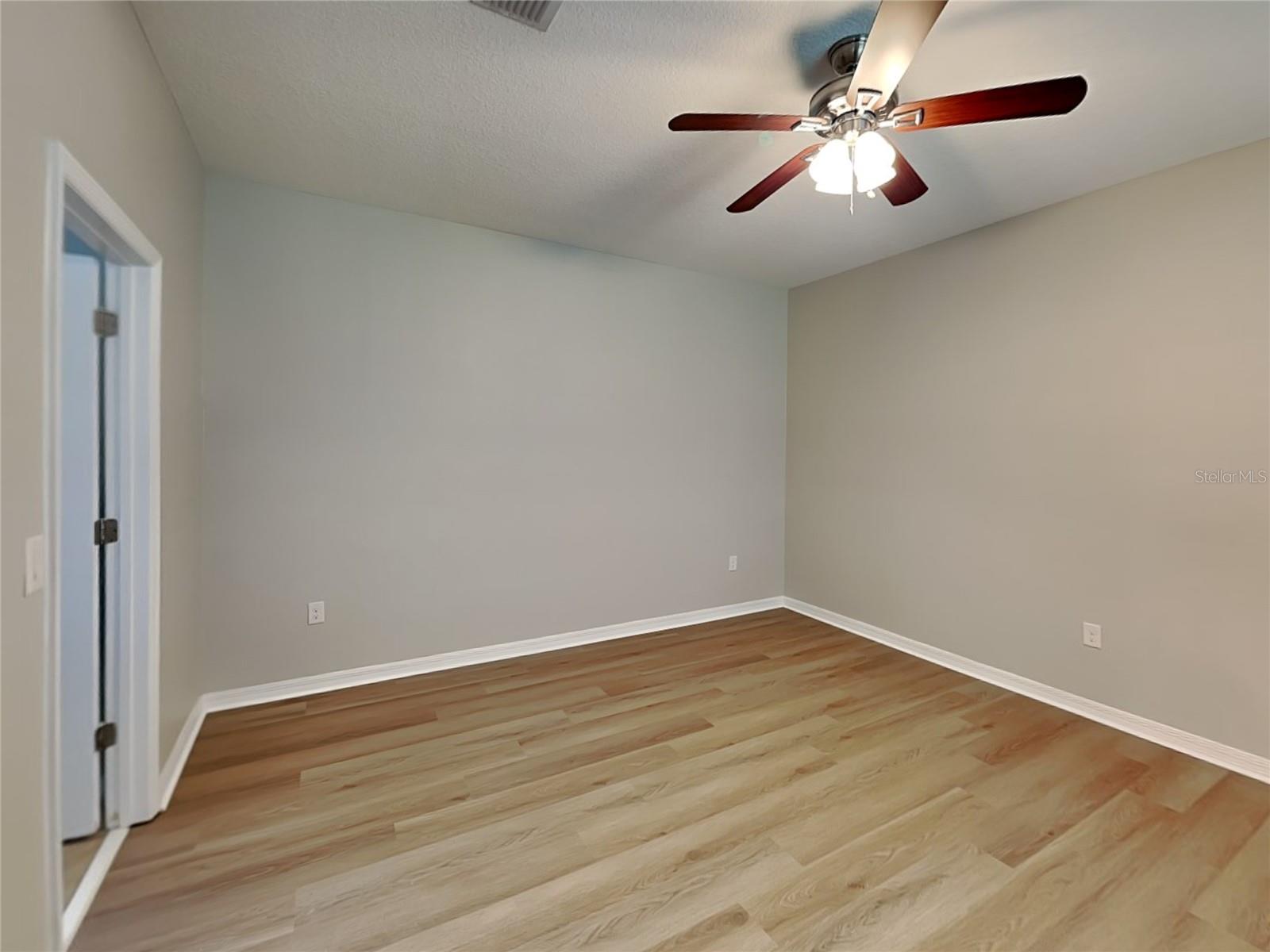 Image 9 of 21 For 1574 Softshell Street