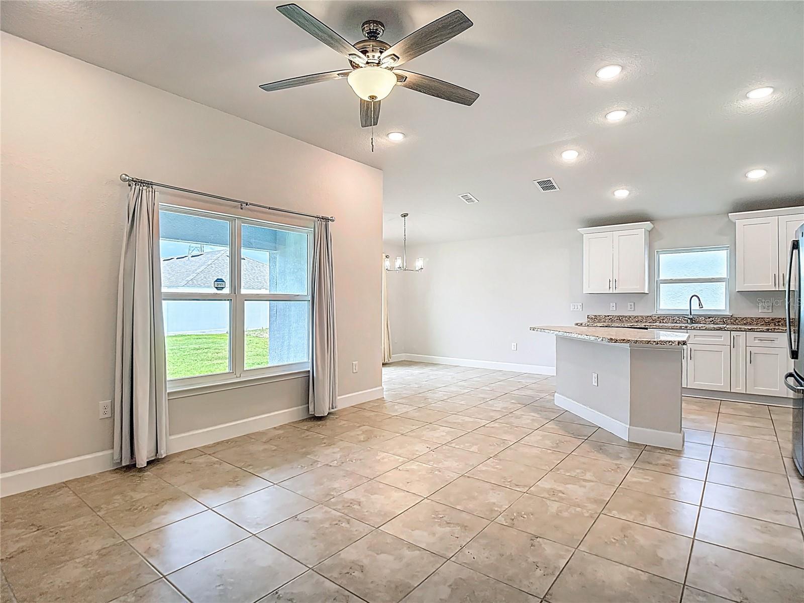 Image 12 of 77 For 14917 Tropical Violet Way