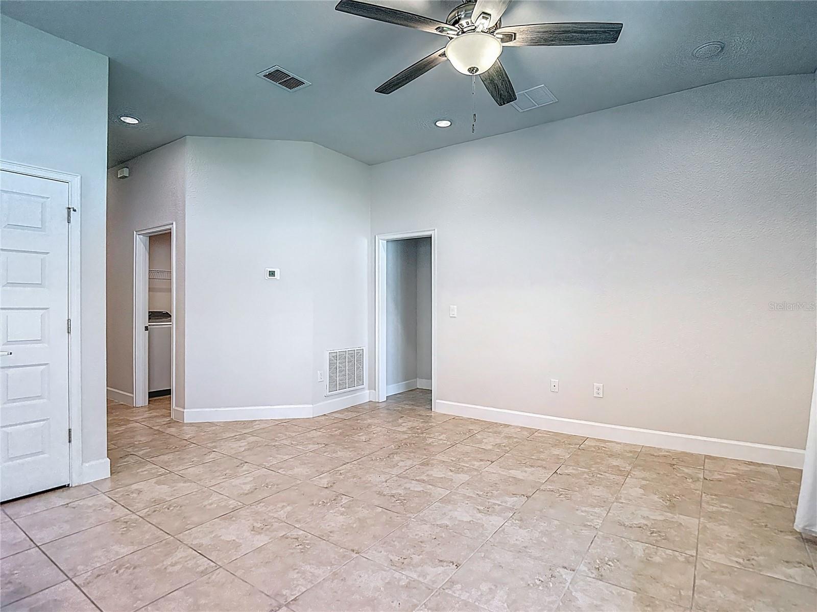 Image 14 of 77 For 14917 Tropical Violet Way