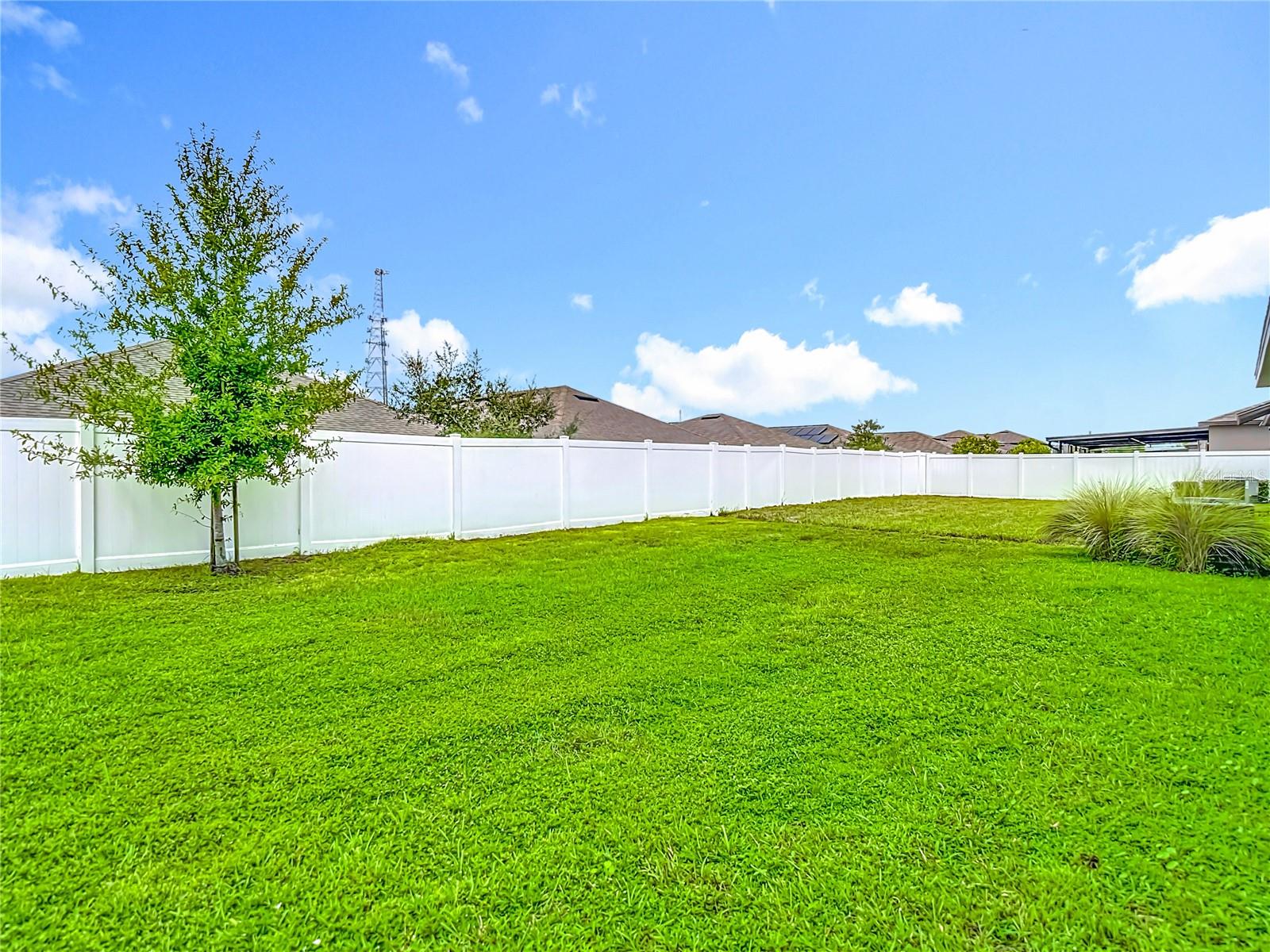 Image 55 of 77 For 14917 Tropical Violet Way