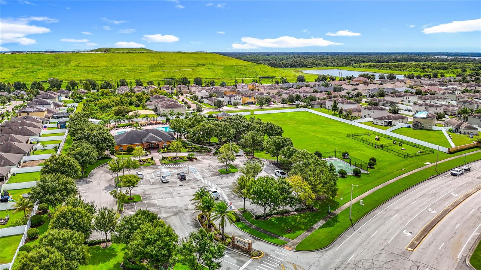 Image 62 of 77 For 14917 Tropical Violet Way