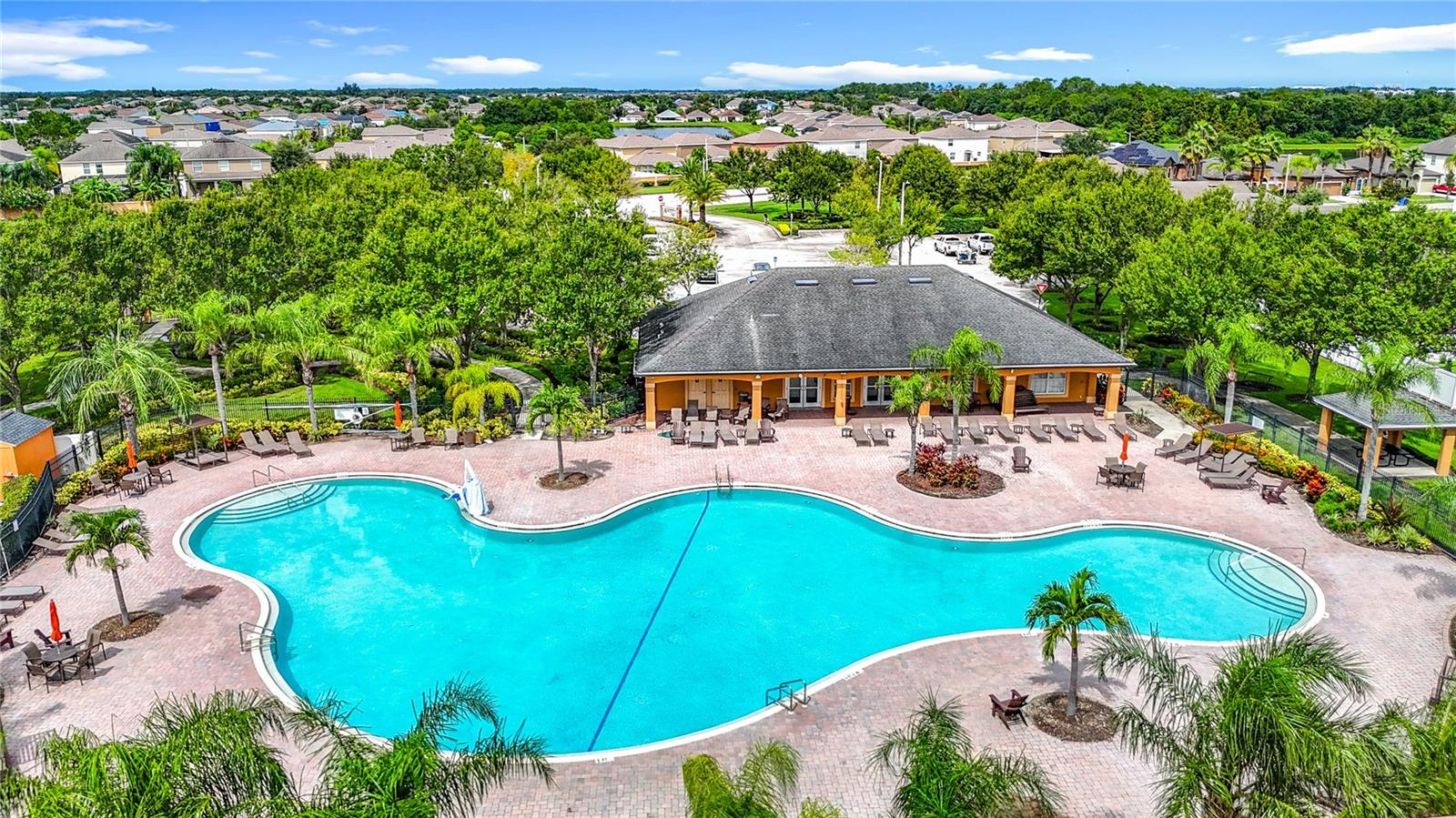 Image 68 of 77 For 14917 Tropical Violet Way