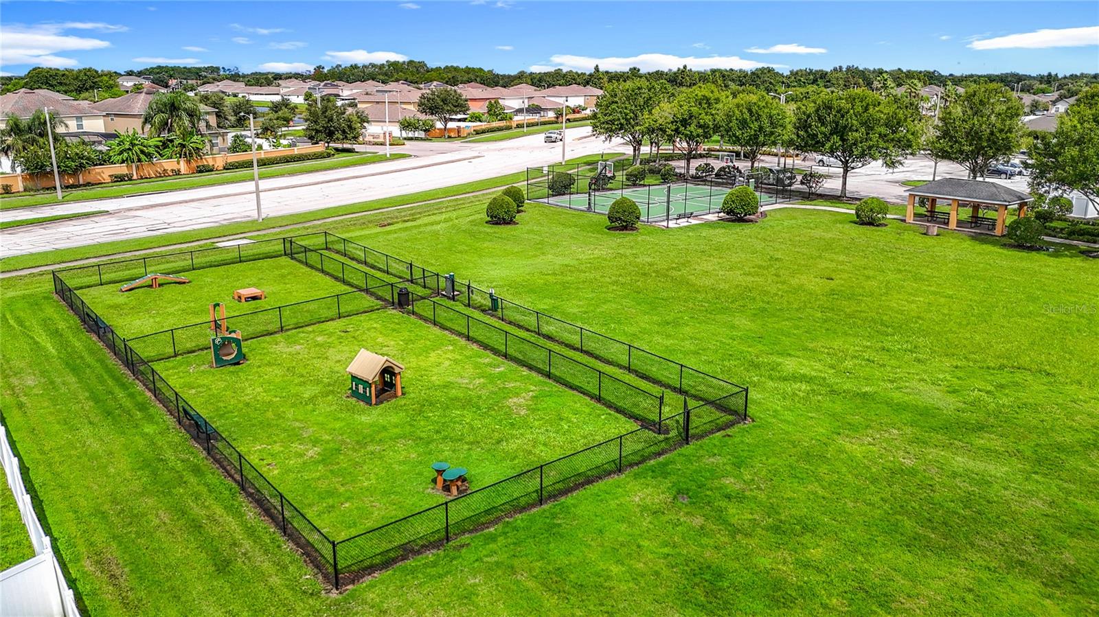 Image 73 of 77 For 14917 Tropical Violet Way