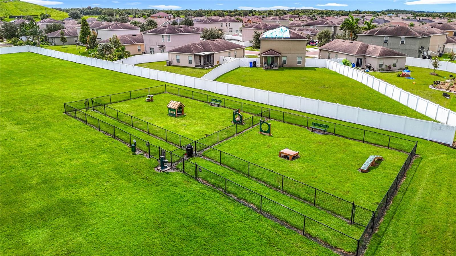 Image 75 of 77 For 14917 Tropical Violet Way