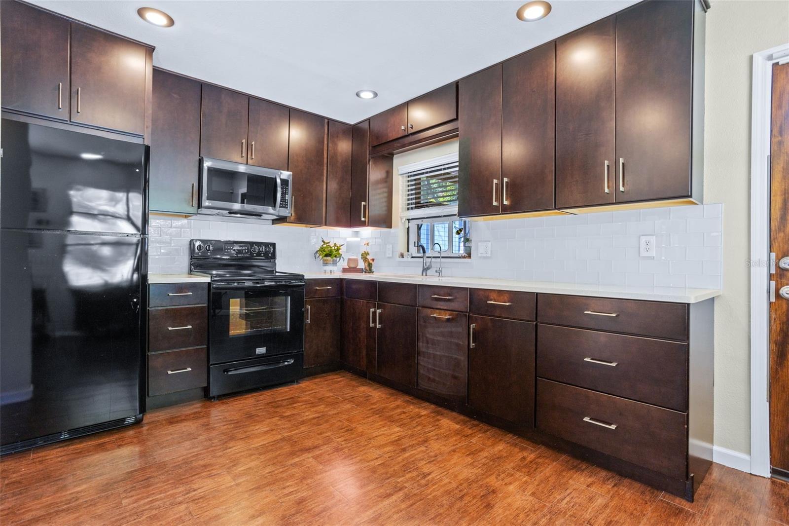 Image 15 of 45 For 4028 Ibis Drive