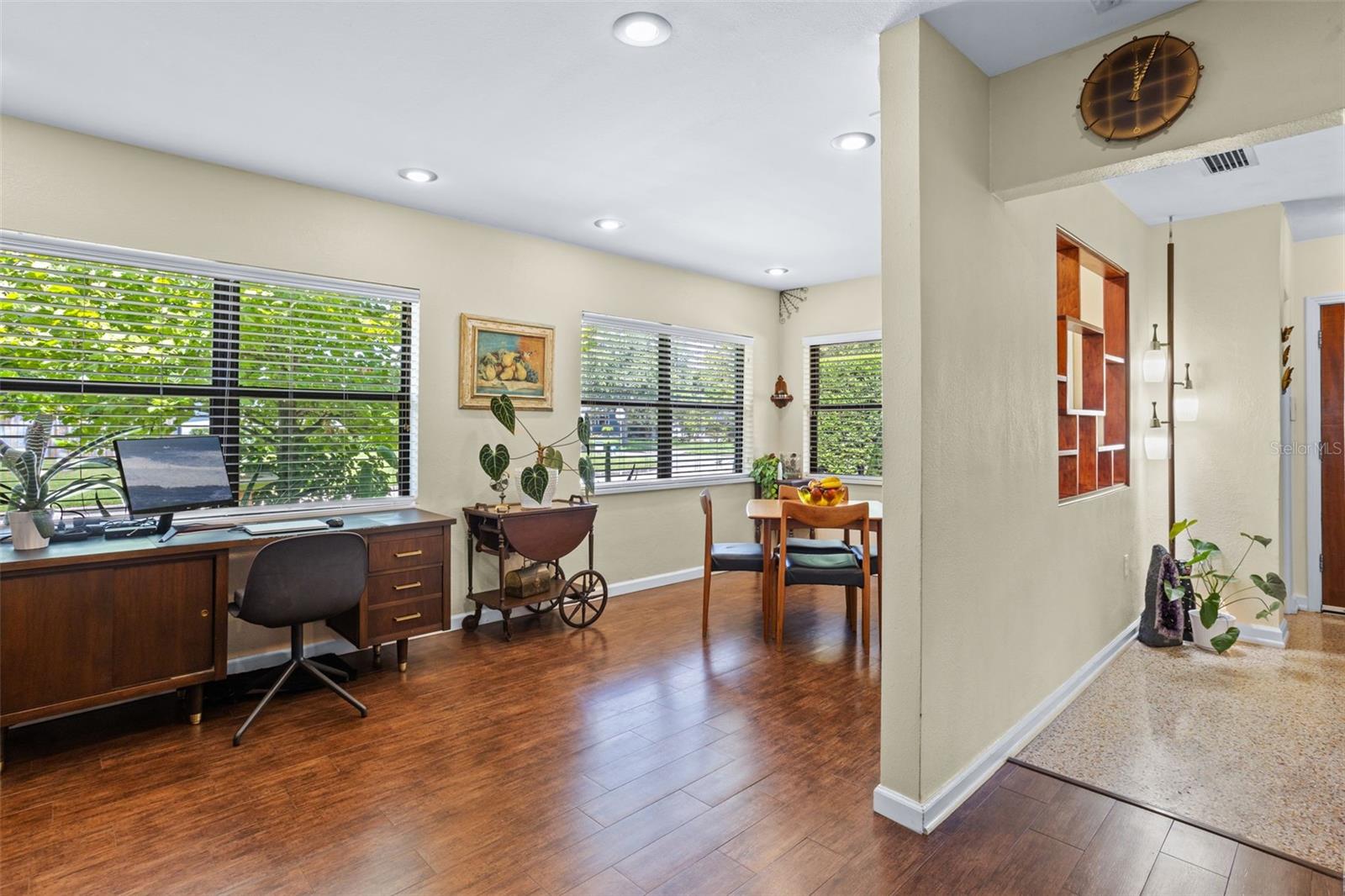 Image 18 of 45 For 4028 Ibis Drive