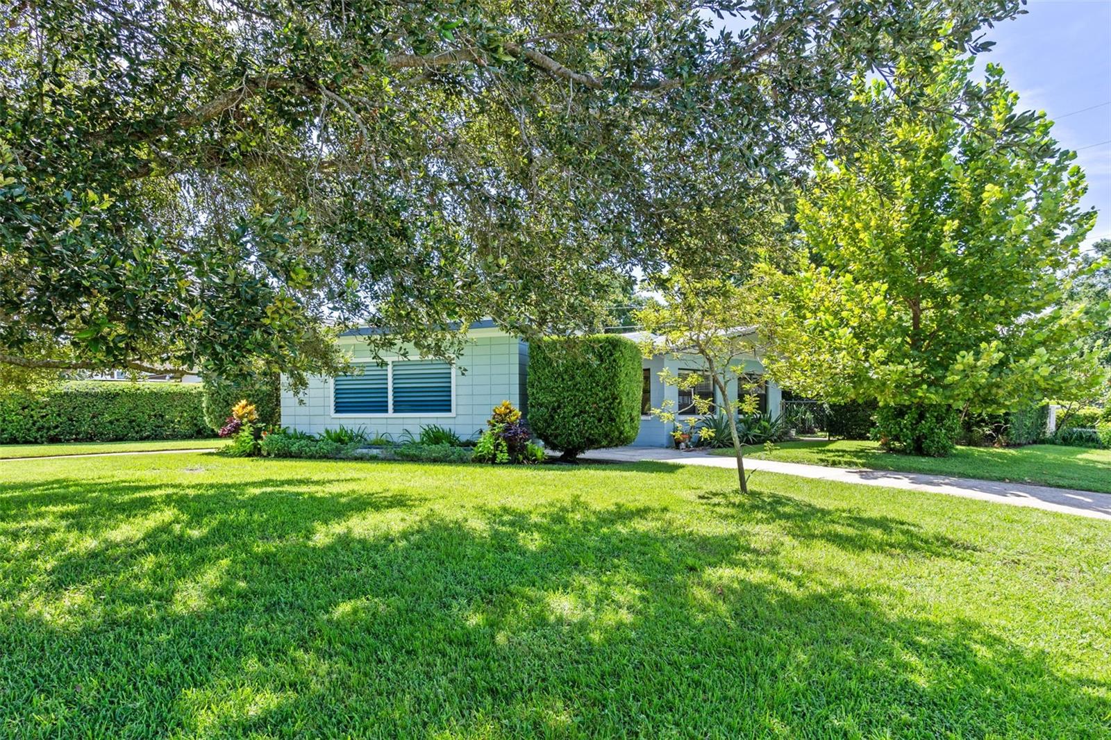 Image 6 of 45 For 4028 Ibis Drive