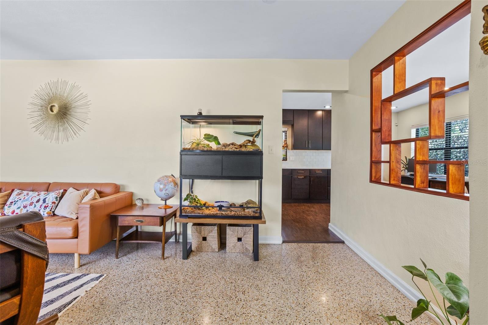 Image 8 of 45 For 4028 Ibis Drive