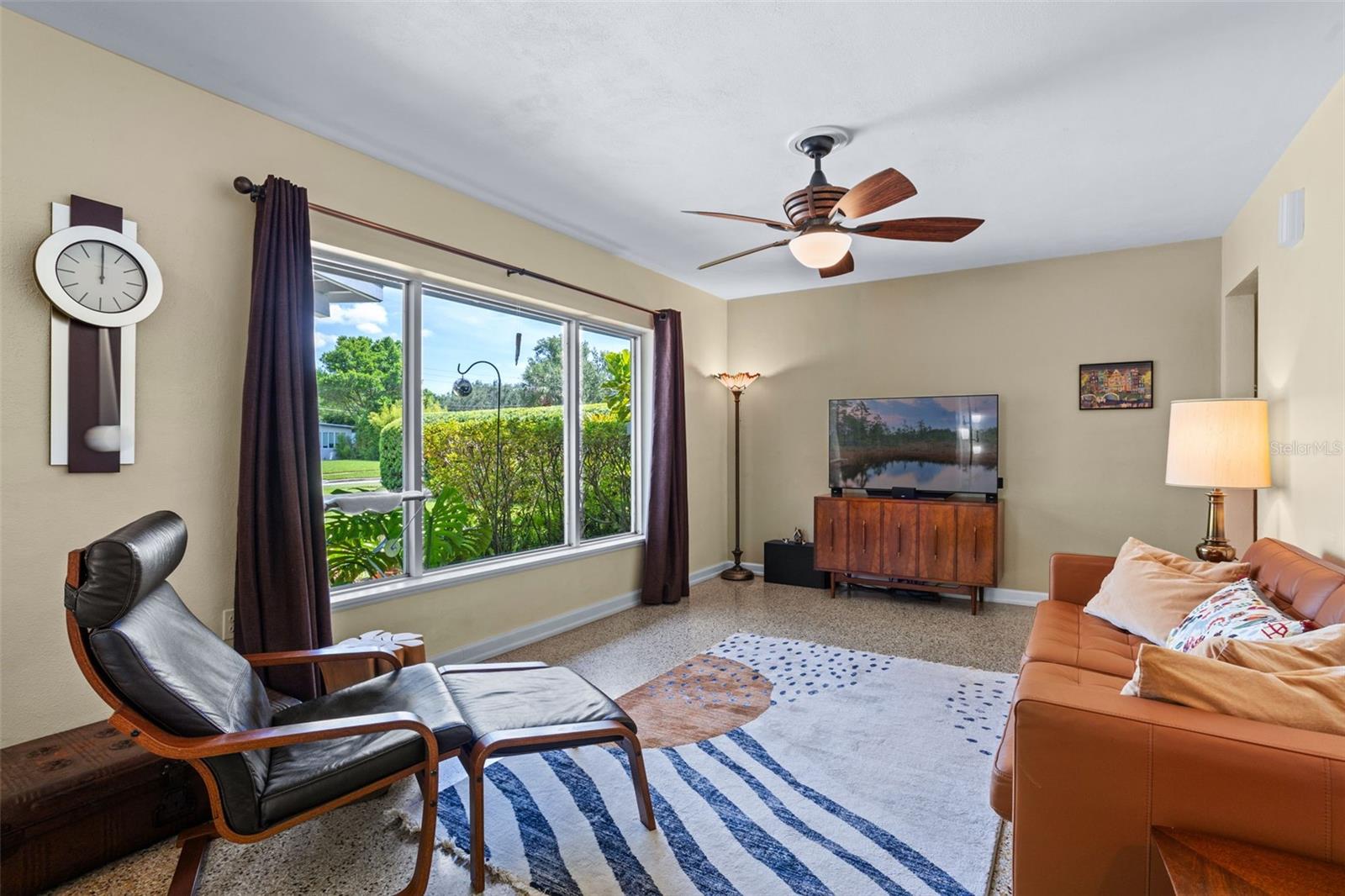 Image 9 of 45 For 4028 Ibis Drive