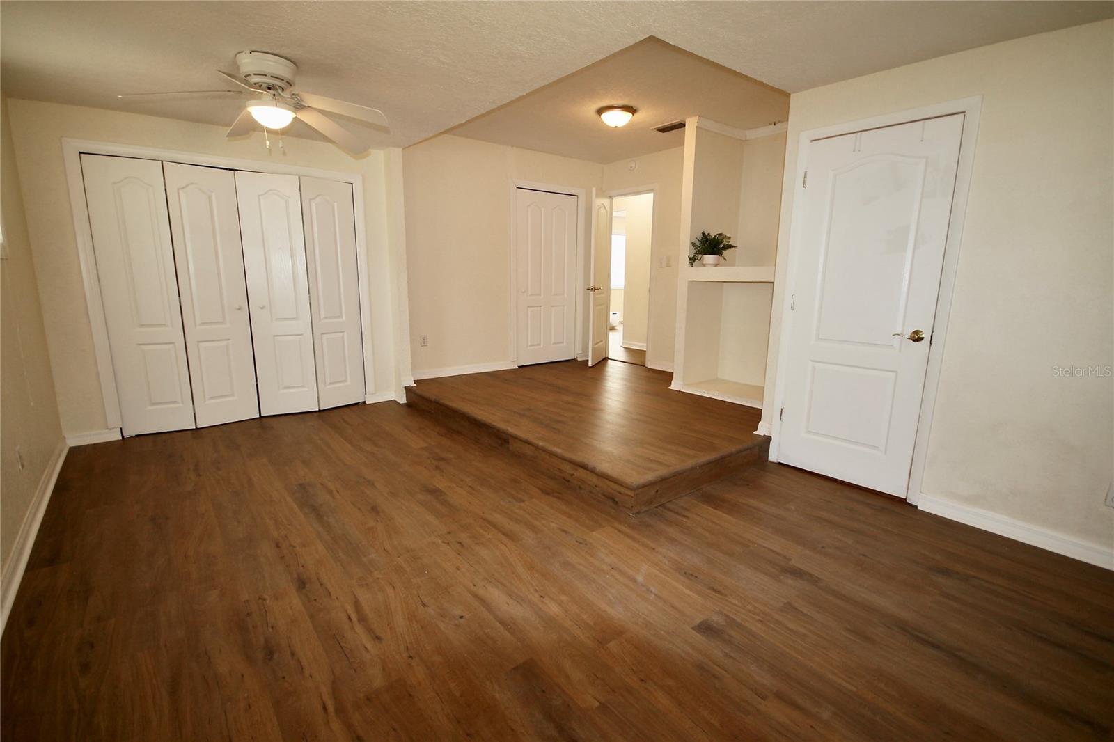 Image 12 of 25 For 1806 Cedar Avenue