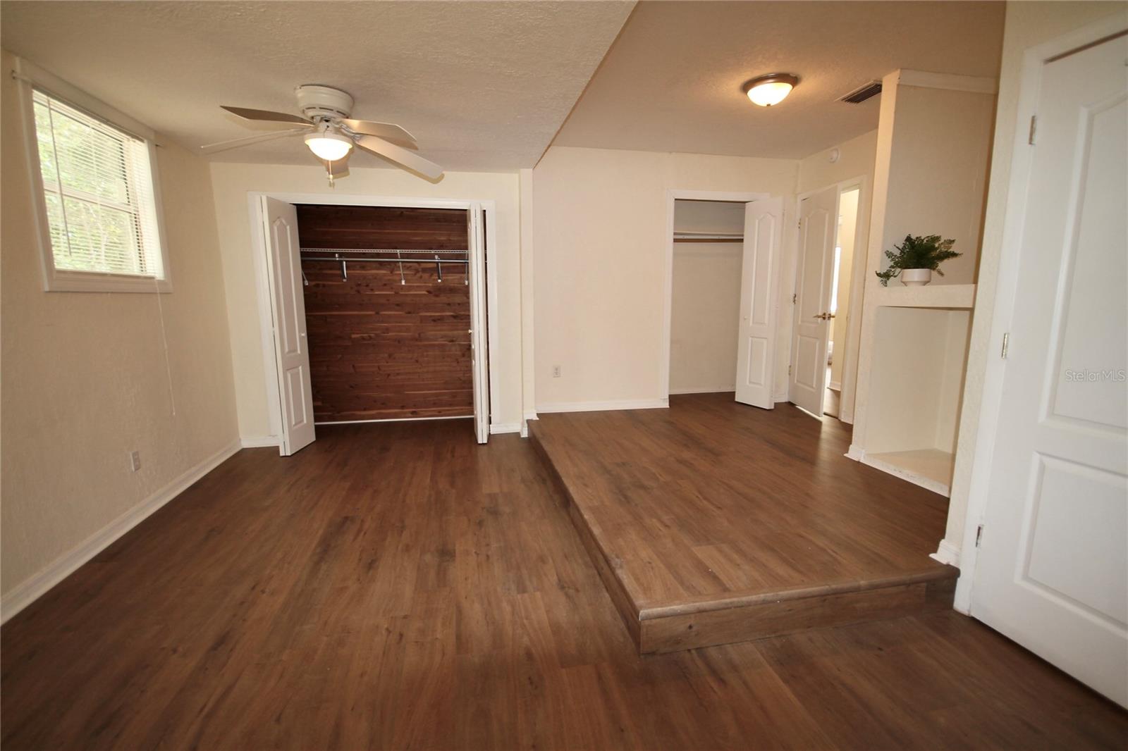 Image 13 of 25 For 1806 Cedar Avenue