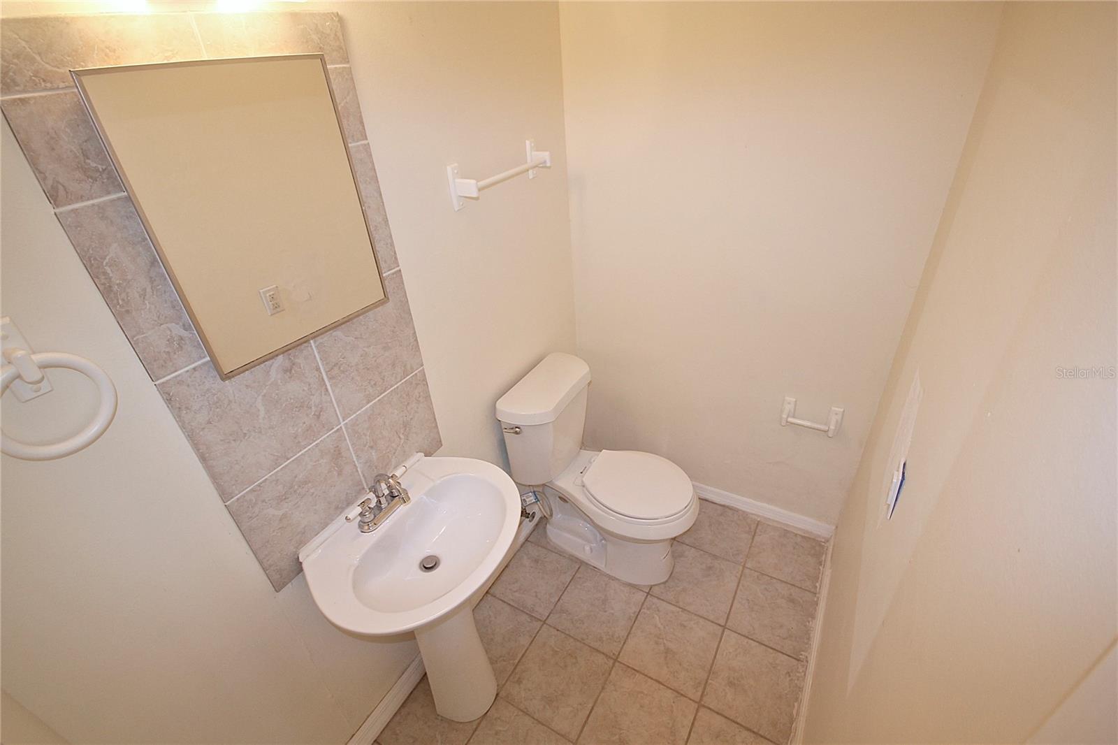Image 14 of 25 For 1806 Cedar Avenue