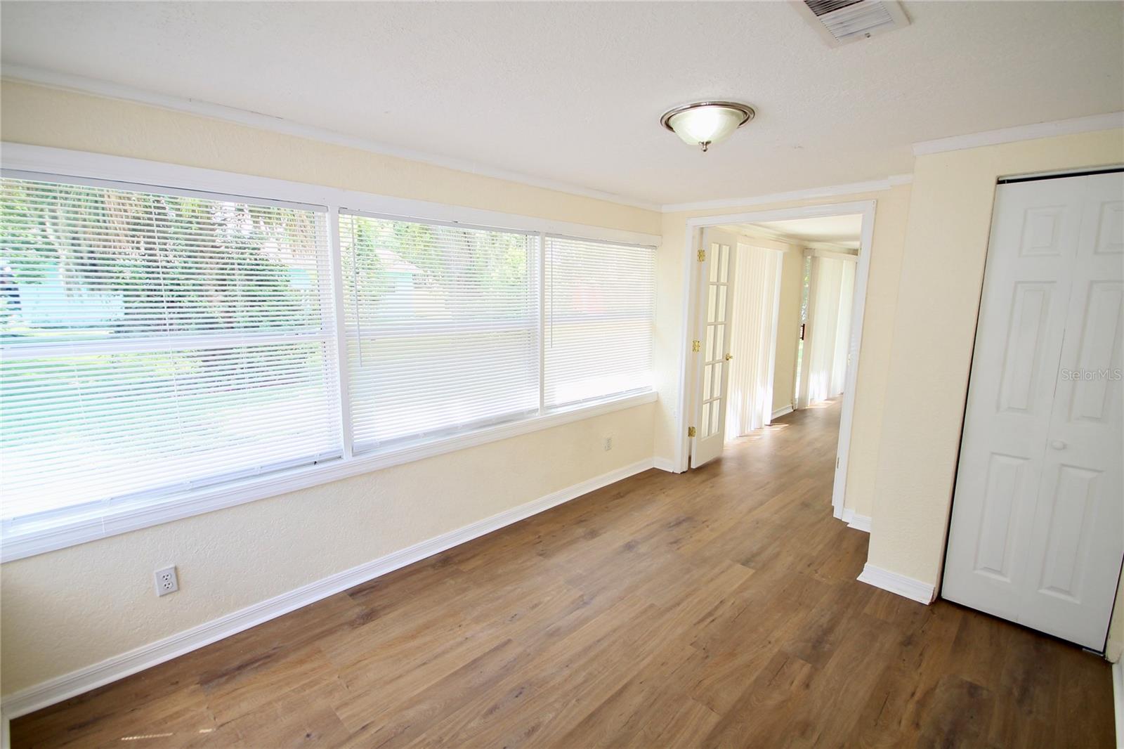 Image 21 of 25 For 1806 Cedar Avenue