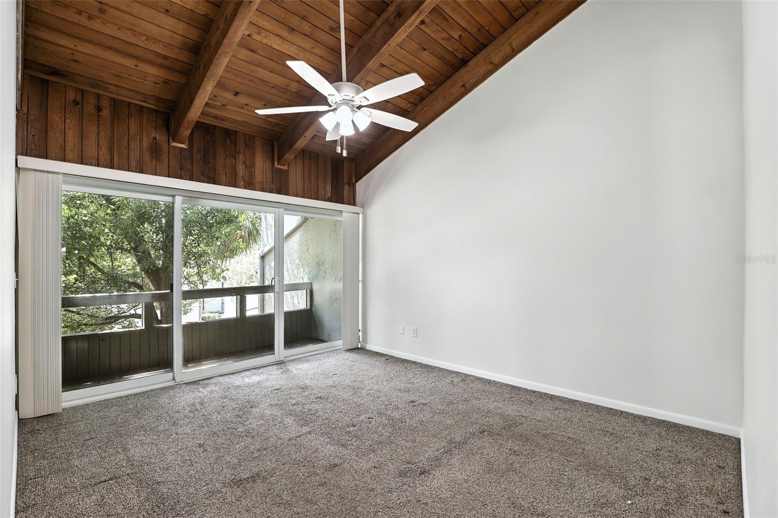 Image 30 of 40 For 211 Fairway Drive 211