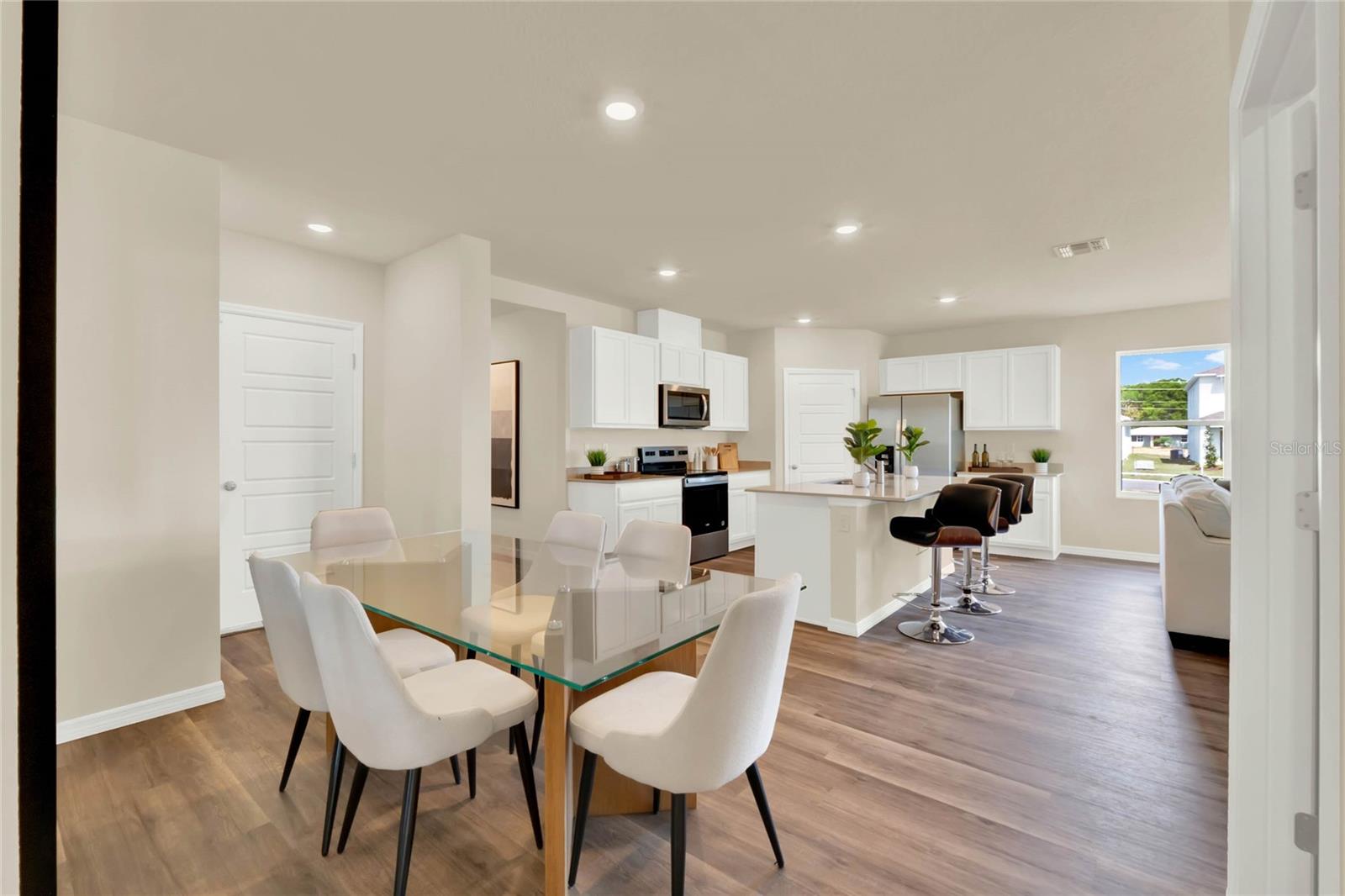 Image 9 of 27 For 4210 Evernia Road