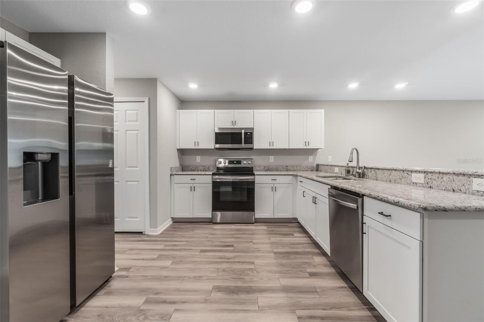 Image 3 of 18 For 3070 Fieldwood Circle